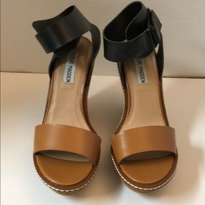 Steve Madden Bantley Wedge- Size 6.5- Never used